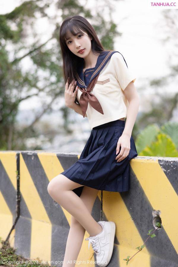 林星阑  [XiuRen]高清写真图 2023.01.12 No.6126 林星阑 制服美腿第2张图片